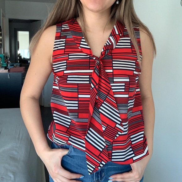 Banana Republic Factory Sleeveless Cami - Picture 2 of 7